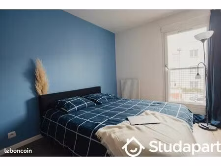 chambre 1 pièce 14 m²