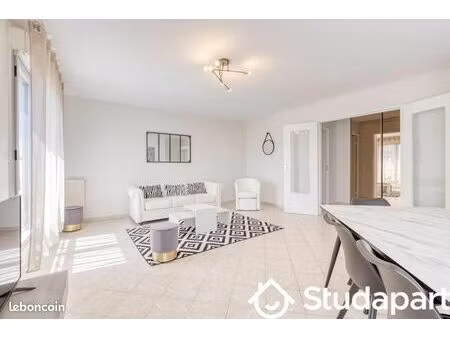 chambre 1 pièce 32 m²
