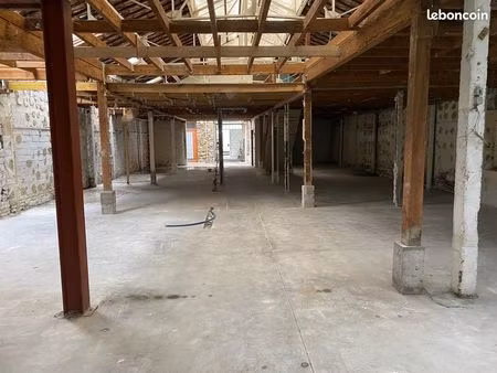 a louer hangar / stockage /280m² au sol proche gare