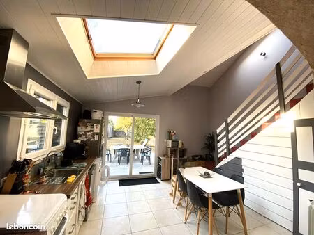 maison 3 pièces 100 m²