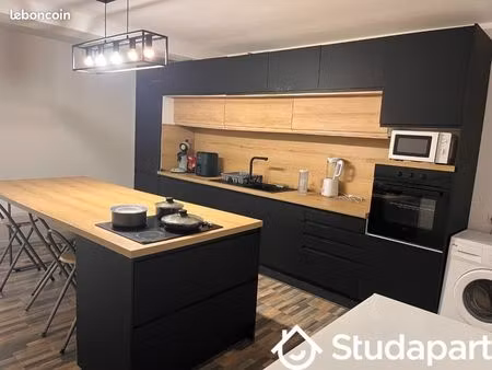 chambre 1 pièce 9 m²