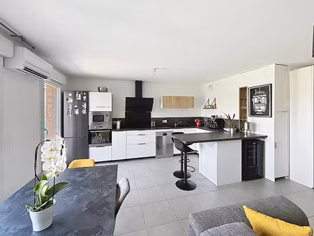 vente appartement 3 pièces 64.45 m² à le puy-sainte-réparade (13610)  315 500 €