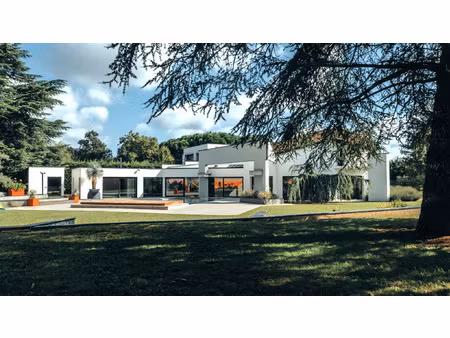 vente maison 7 pièces 353 m² saint-cyr-au-mont-d’or (69450)