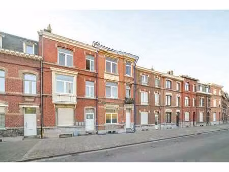 immeuble 2 apparts – location potentielle de 2.000 €/mois
