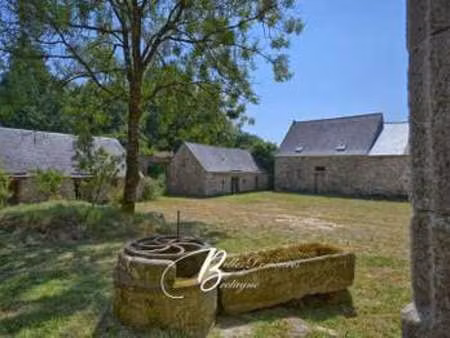 vente maison à callac (22160) : à vendre / 380m² callac