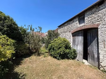 grange en pierre à rénover 106 m² avec jardin au calme à bennecourt