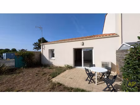 maison saint michel en l herm 3 pièce(s) 58 m2