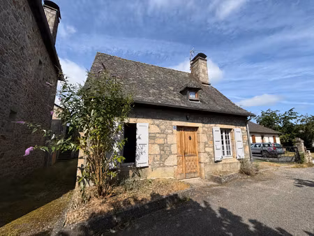 maison et grange en plein centre ville