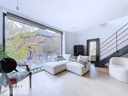 duplex lumineux une chambre meublé avec vue sur st-agathe