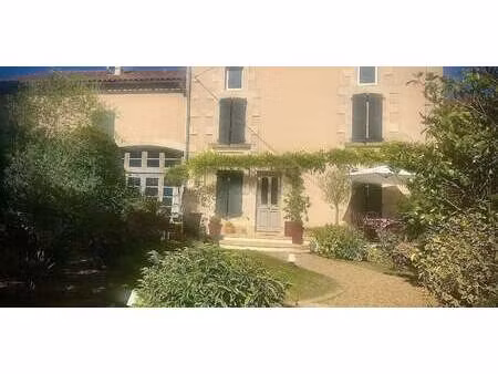 maison avec piscine buxerolles (86)