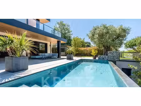 maison avec piscine et jardin villette-d’anthon (38)