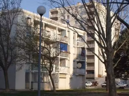 location appartement 3 pièces 70 m² à avignon (84000)
