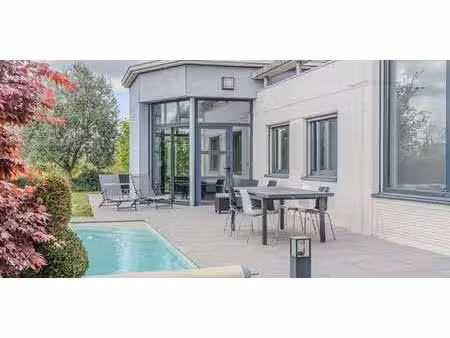 maison avec piscine et jardin charnay-lès-mâcon (71)