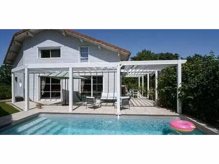 maison avec piscine et jardin macon (71)