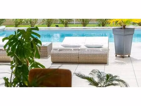 maison contemporaine avec piscine et jardin sennecey-le-grand (71)
