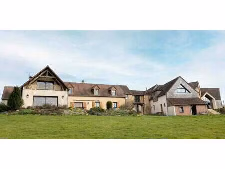 maison avec piscine et jardin villaines-la-gonais (72)