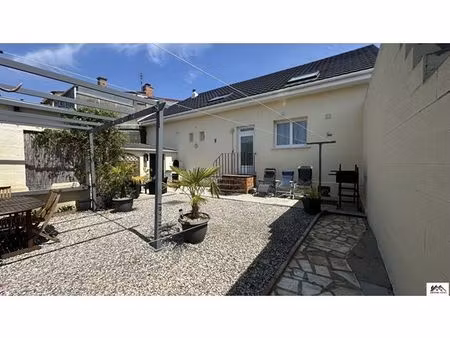 maison 6 pièces 200 m²