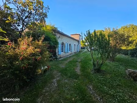 maison en pierre au cœur du médoc