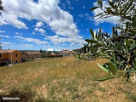 terrain 1 425 m² roquessels