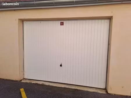 garage/box 21 m² vesoul