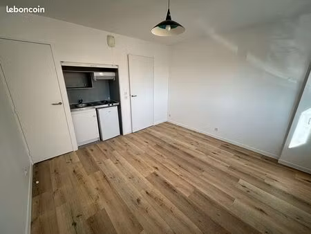 studio 1 pièce 22 m²