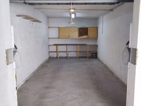 vends garage box
