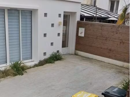 place de parking à louer – 3 rue du centre