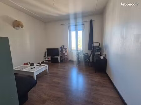 appt t2 (43 m²) petite copropriété