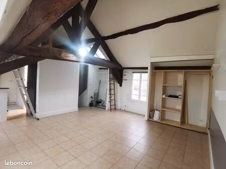 grand studio de 30 m² à ecouen
