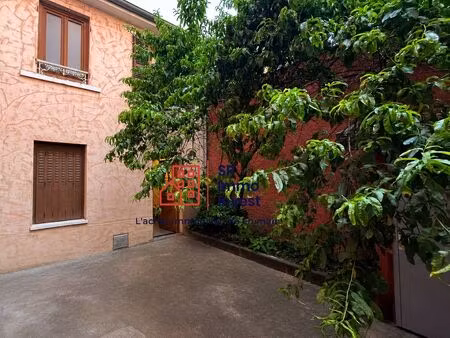 maison de ville cosy  terrasse et pièce supplémentaire à aménager – villeurbanne proche gr