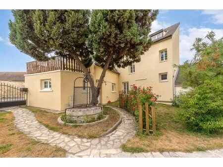 maison de ville 4 pièces de 127 m² à villeneuve-sous-dammartin