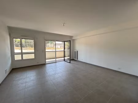location appartement 4 pièces 94.05 m² à plescop (56890)  1 190 €