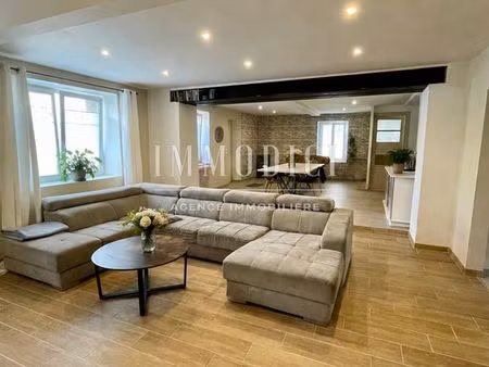 maison 6 pièces 147 m²