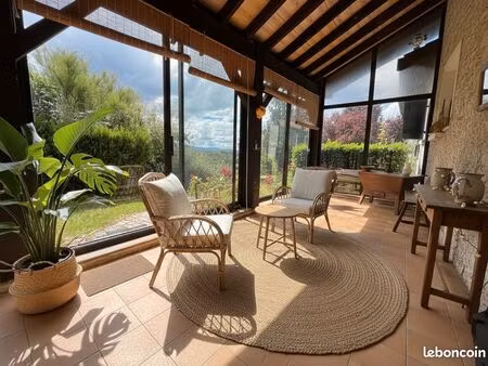 villa 5 pièces 130 m²