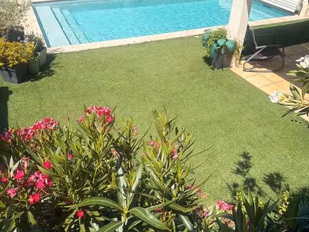 maison de 160 m² / 7 pièces avec jardin et piscine proche grand large