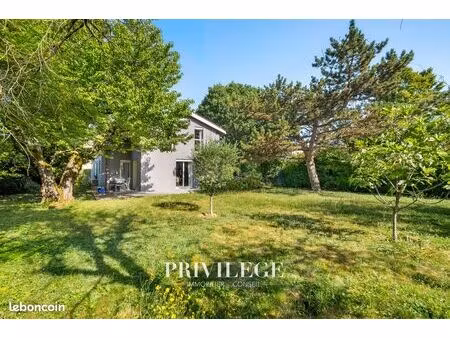 maison 5 pièces 145 m²