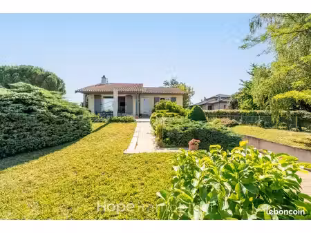 propriété 4 pièces 143 m²