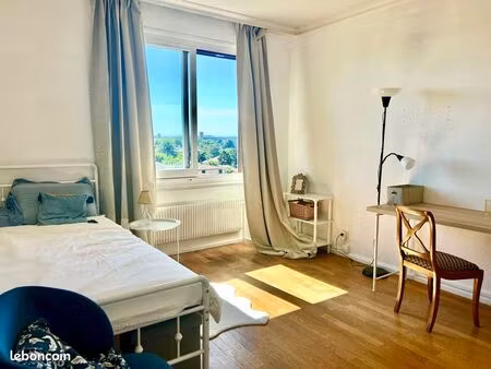 chambre 14 m² pour étudiante