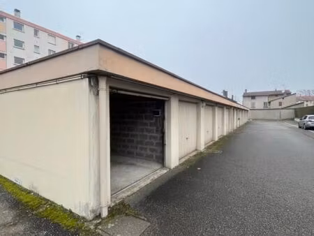 garage/box 1 m² caluire et cuire