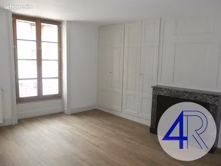 appartement 3 pièces 93 m²