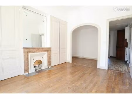appartement 2 pièces 65 m²