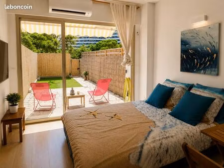 à partir de mi sept : meublé studio marina rdj entre antibes et nice