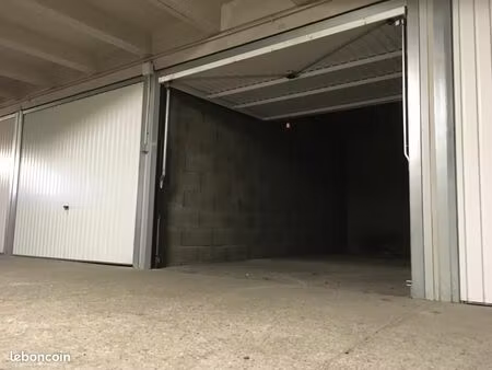 garage/box 13 m² decines charpieu