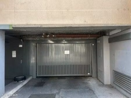 place de parking à louer – lyon/ quartier la part-dieu