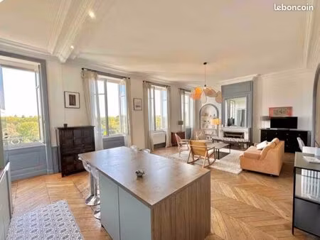 exceptionnel t5 meublé de 156 m² – vue rhône & parc de la tête d'or (caluire)