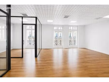 bureaux 550 m²