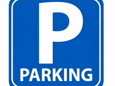 parking 110 m² paris