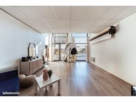 local commercial