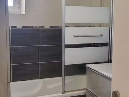 appartement t4 entièrement rénové à louer – charly-sur-marne