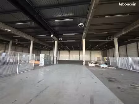 local industriel 3 250 m²